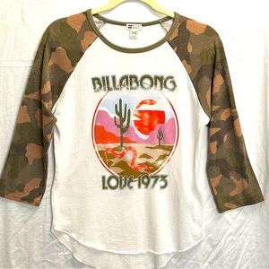 BILLABONG Raglan Long sleeve T-shirt, size small logo on front. NWOT